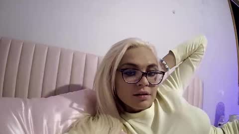 ashleymaddyyyy647935 online show from 10, 5, 2026