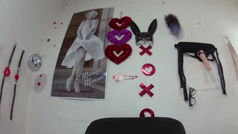 Snapshot of ashleyreyes_ chatting on 8, 1, 2025 Ashley online show from 8, 1, 2025