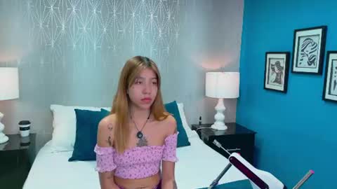 Snapshot of ashleyroberh chatting on 4, 8, 2026 AshleyRoberh online show from 4, 8, 2026