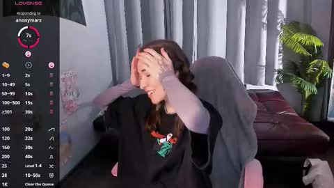 Ashley online show from 30, 11, 2025