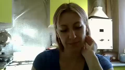 Snapshot of ashleyxhoney chatting on 30, 9, 2025 AshleyXHoney online show from 30, 9, 2025