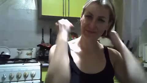 Snapshot of ashleyxhoney chatting on 18, 10, 2025 AshleyXHoney online show from 18, 10, 2025