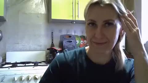 Snapshot of ashleyxhoney chatting on 24, 10, 2025 AshleyXHoney online show from 24, 10, 2025