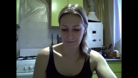 Snapshot of ashleyxhoney chatting on 3, 12, 2025 AshleyXHoney online show from 3, 12, 2025