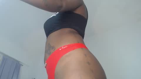 Snapshot of ashliegreen1 chatting on 7, 3, 2025 AshlieGreen online show from 7, 3, 2025