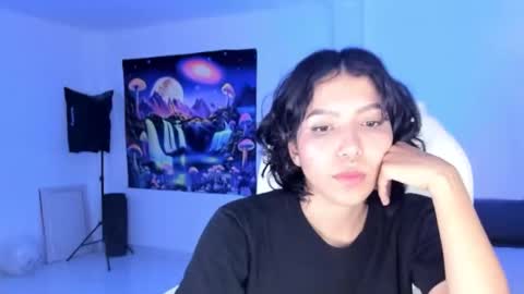 Snapshot of ashlleycam chatting on 2, 3, 2025 Fer online show from 2, 3, 2025