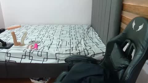 ashly online show from 20, 1, 2025