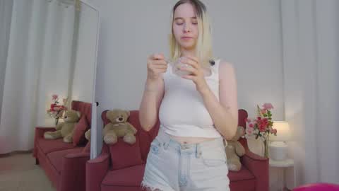 ashly_cherry online show from 20, 11, 2025