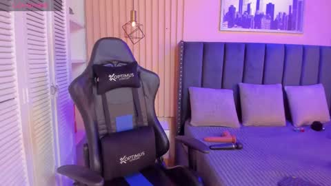 ashlye_miller_ online show from 4, 1, 2025