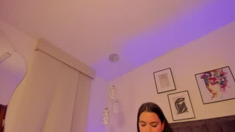 Snapshot of ashlye_white chatting on 5, 4, 2026 ashlye_white online show from 5, 4, 2026