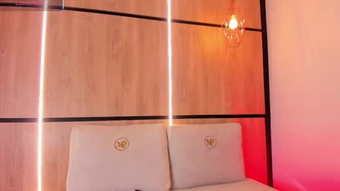 ashlyn online show from 15, 10, 2025