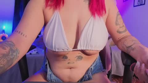 Ashly  online show from 22, 4, 2026