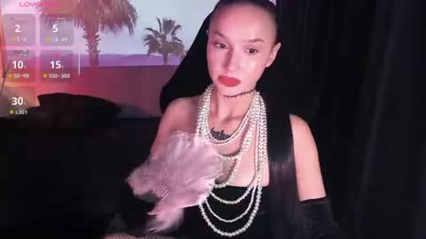 Mila online show from 5, 7, 2026