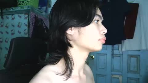 asian_babyboi online show from 24, 11, 2025