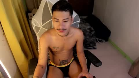 Snapshot of asian_cumsawyer chatting on 11, 1, 2025 bigload CUM take me private show or passwordshow online show from 11, 1, 2025
