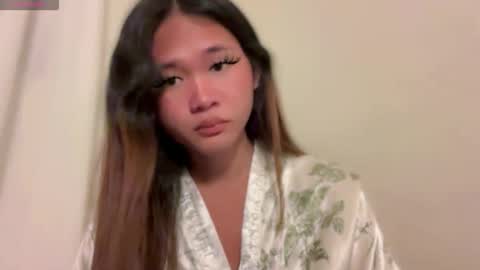 Snapshot of asian_loloera chatting on 23, 5, 2026 Rhea online show from 23, 5, 2026