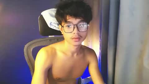 Snapshot of asian_mjxx chatting on 20, 5, 2026 cCALL ME MJ online show from 20, 5, 2026