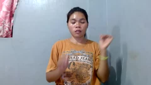 Snapshot of asian_novielyn19xxx chatting on 6, 8, 2026 asian_novielyn19xxx online show from 6, 8, 2026