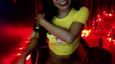 Snapshot of asian_petit19 chatting on 21, 10, 2025 Lovely online show from 21, 10, 2025