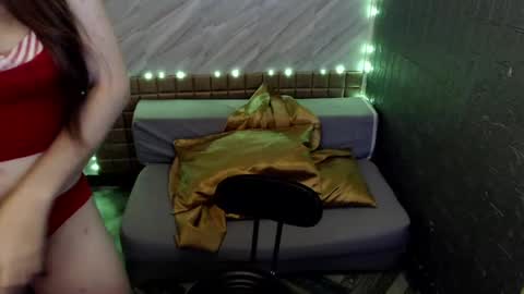 Snapshot of asiandollxxx4u chatting on 26, 12, 2024 BELLA NOTCH online show from 26, 12, 2024