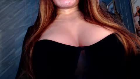 Snapshot of asiandollxxx4u chatting on 8, 1, 2025 BELLA NOTCH online show from 8, 1, 2025