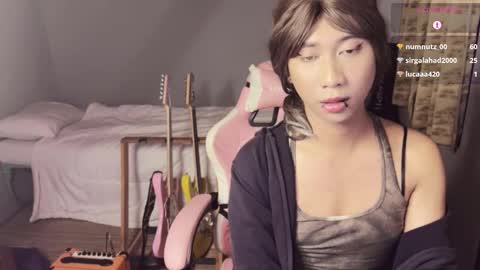 Snapshot of asianfemboycd chatting on 6, 3, 2025 Emi online show from 6, 3, 2025