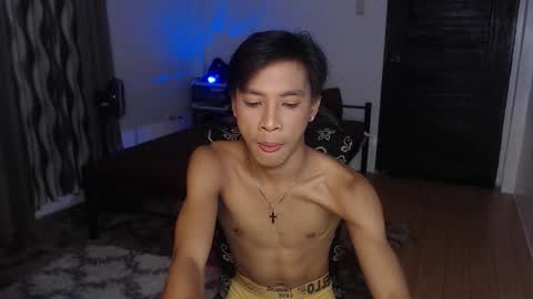 Snapshot of asianfuckertwink chatting on 7, 11, 2025 asianfuckertwink online show from 7, 11, 2025