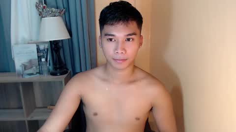 Snapshot of asianhunk_jamesx chatting on 20, 10, 2025 asianhunk_jamesx online show from 20, 10, 2025