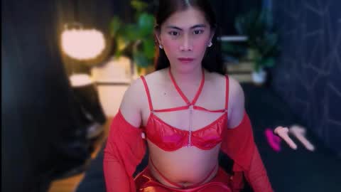 asianloreen24 online show from 7, 1, 2026