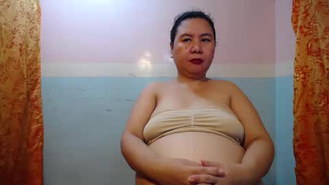 Snapshot of asianpinaychub chatting on 2, 1, 2025 asianpinaychub online show from 2, 1, 2025