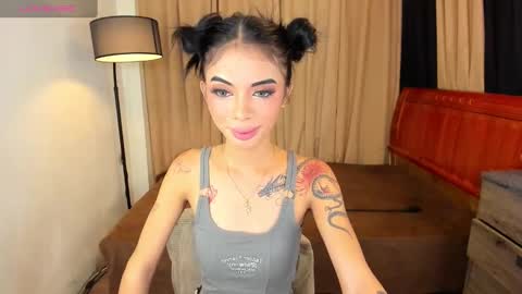 Snapshot of asianprettypetite chatting on 23, 1, 2025 CHESKA online show from 23, 1, 2025