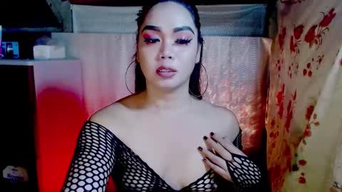 Snapshot of asiansofhia chatting on 17, 10, 2025 Sofhia online show from 17, 10, 2025