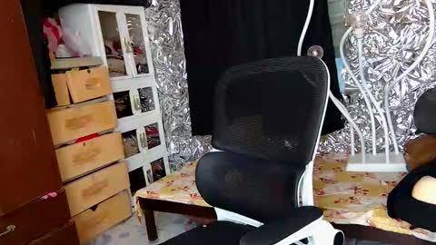 Snapshot of asiantsugar4u chatting on 3, 12, 2025 Trish online show from 3, 12, 2025