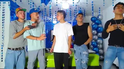 Snapshot of asmodeus7100 chatting on 6, 2, 2025 THOMAS AND DAMIAND online show from 6, 2, 2025