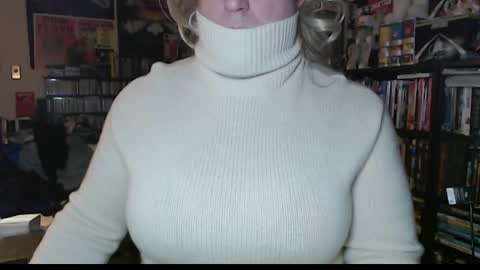 Snapshot of aspen_vale chatting on 12, 1, 2025 Aspen Vale online show from 12, 1, 2025