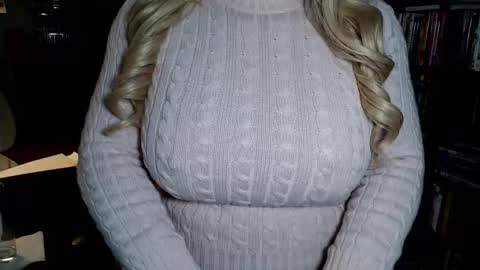 Snapshot of aspen_vale chatting on 26, 11, 2025 Aspen Vale online show from 26, 11, 2025