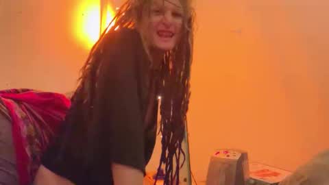 aspiringturtlegirl online show from 26, 2, 2026