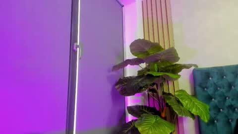 Snapshot of asshleysing chatting on 30, 11, 2025 AsshleySing online show from 30, 11, 2025