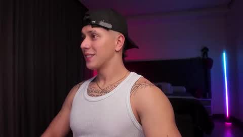 Snapshot of astonhills chatting on 21, 9, 2025 astonhills online show from 21, 9, 2025