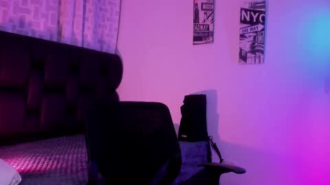 Snapshot of astonhills chatting on 3, 10, 2025 astonhills online show from 3, 10, 2025