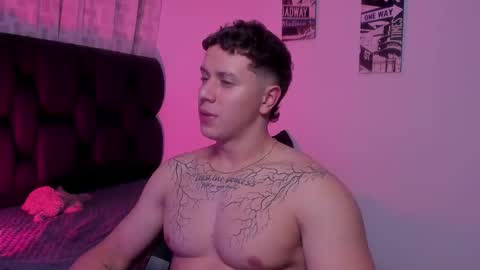 Snapshot of astonhills chatting on 23, 10, 2025 astonhills online show from 23, 10, 2025