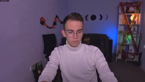 Snapshot of astren_villo chatting on 21, 10, 2025 astren online show from 21, 10, 2025