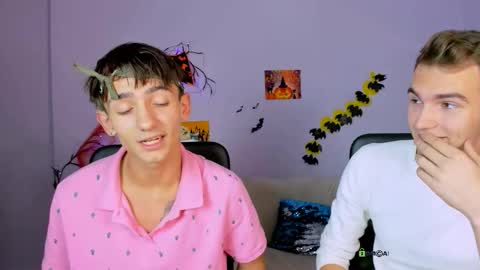 Snapshot of astren_villo chatting on 23, 10, 2025 astren online show from 23, 10, 2025