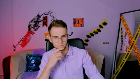 Snapshot of astren_villo chatting on 2, 11, 2025 astren online show from 2, 11, 2025