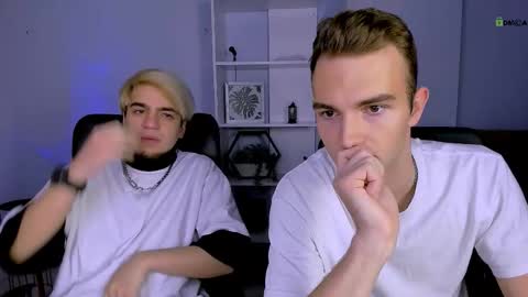 Snapshot of astren_villo chatting on 4, 11, 2025 astren online show from 4, 11, 2025