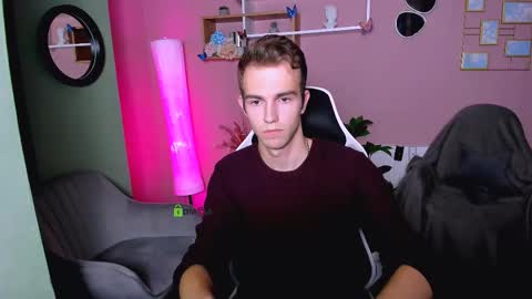 Snapshot of astren_villo chatting on 28, 11, 2025 astren online show from 28, 11, 2025