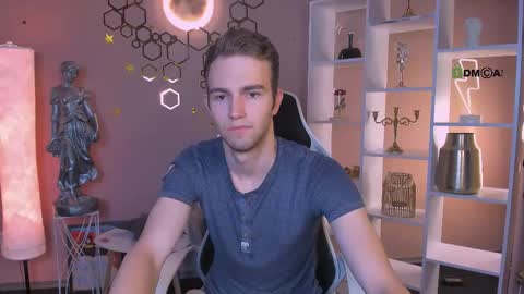 Snapshot of astren_villo chatting on 2, 6, 2026 astren online show from 2, 6, 2026