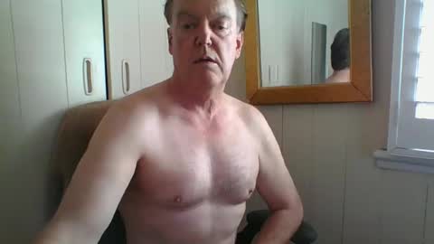 Snapshot of astute008 chatting on 1, 7, 2026 astute008 online show from 1, 7, 2026