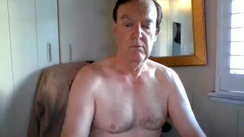 Snapshot of astute008 chatting on 3, 7, 2026 astute008 online show from 3, 7, 2026
