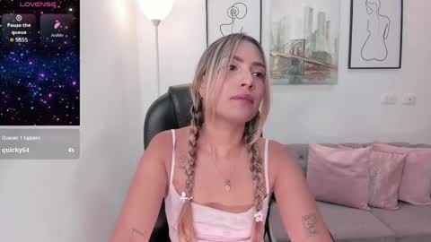 Snapshot of asura_love chatting on 7, 5, 2026 asura_love online show from 7, 5, 2026